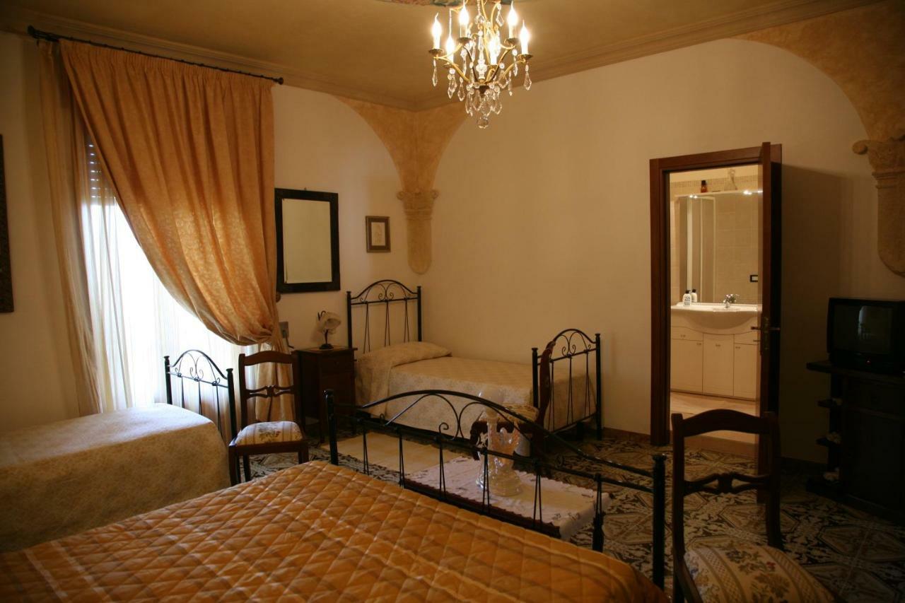 Cali Nitta Bed & Breakfast Corigliano dʼOtranto Dış mekan fotoğraf