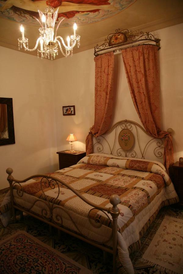 Cali Nitta Bed & Breakfast Corigliano dʼOtranto Dış mekan fotoğraf